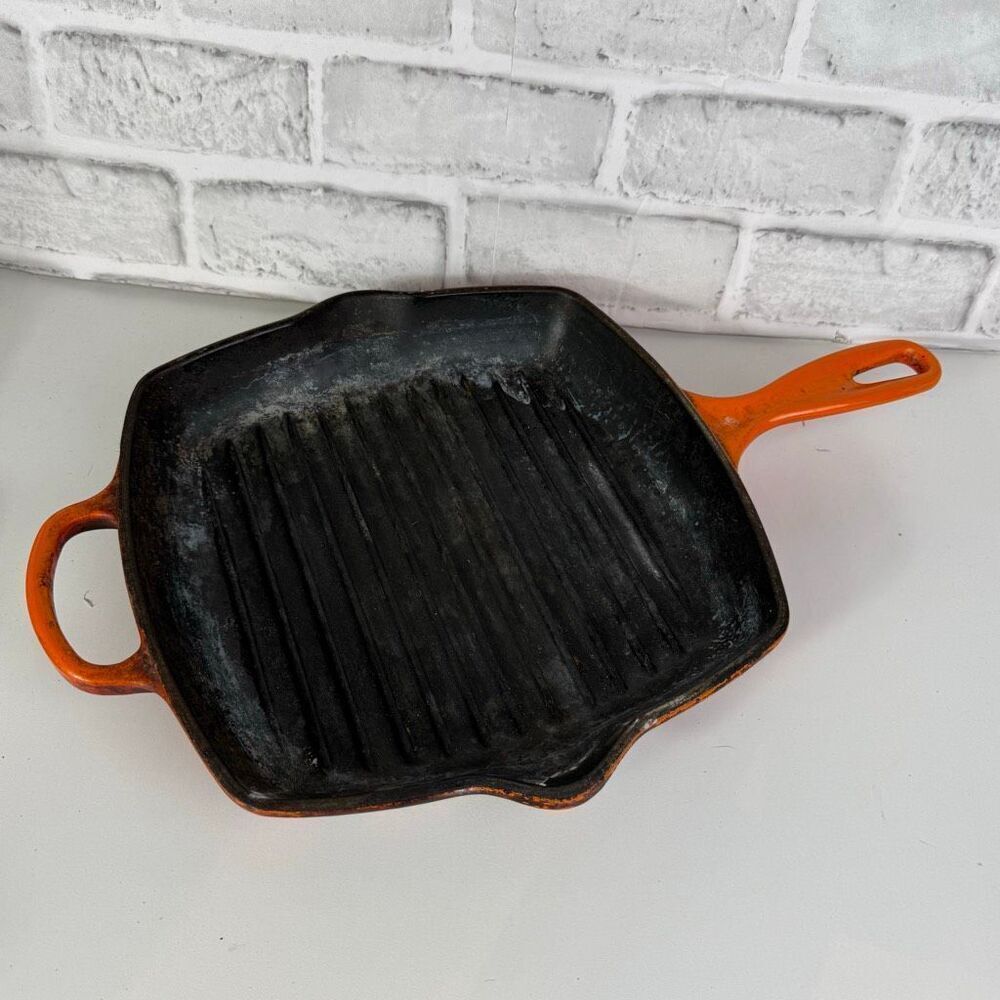 Le Creuset Signature Enameled Cast Iron Square Skillet Grill Orange